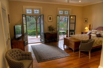 Tizzana Winery Bed & Breakfast - New Castle Holiday 13