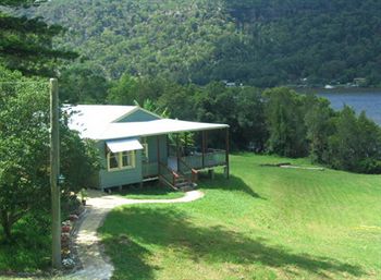 Singletons Retreat - New Castle Holiday 4