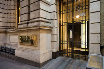 Treasury On Collins - New Castle Holiday 33