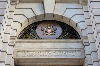Treasury On Collins - New Castle Holiday 42