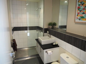 Melbourne City Stays - New Castle Holiday 1