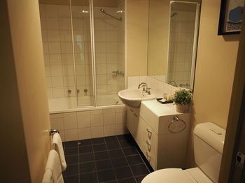 Melbourne City Stays - New Castle Holiday 12
