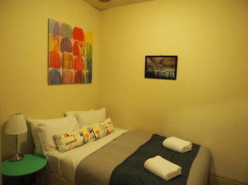 Melbourne City Stays - New Castle Holiday 13