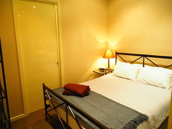 Melbourne City Stays - New Castle Holiday 17