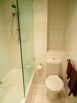 Melbourne City Stays - New Castle Holiday 25