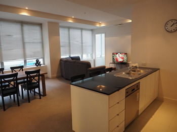 Melbourne City Stays - New Castle Holiday 27