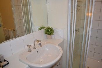 Melbourne City Stays - New Castle Holiday 37