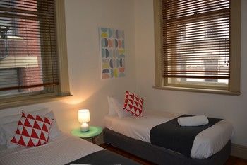 Melbourne City Stays - New Castle Holiday 66