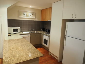Melbourne City Stays - New Castle Holiday 85