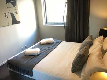 Melbourne City Stays - New Castle Holiday 111