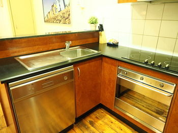 Melbourne City Stays - New Castle Holiday 124