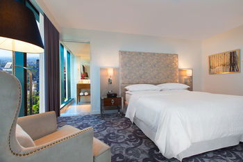 Sheraton Melbourne Hotel - New Castle Holiday 0