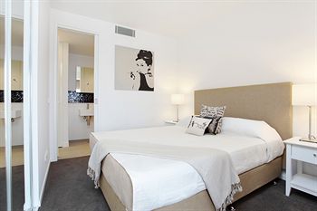 ALT Tower Serviced Apartments - New Castle Holiday 1
