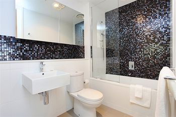 ALT Tower Serviced Apartments - New Castle Holiday 9