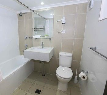 Best Western Casula Motor Inn - New Castle Holiday 3