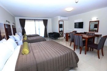 Best Western Casula Motor Inn - New Castle Holiday 11