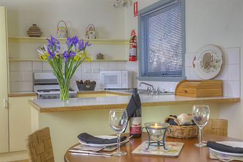 CountryPlace - New Castle Holiday 2