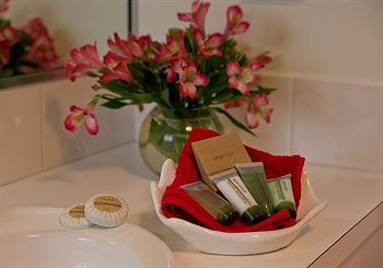 CountryPlace - New Castle Holiday 6