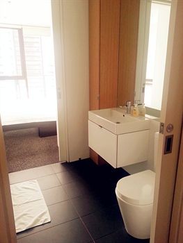 Guilfoyle Apartments - New Castle Holiday 1