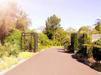 Guilfoyle Apartments - New Castle Holiday 7