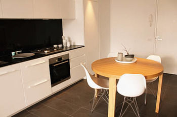 Guilfoyle Apartments - New Castle Holiday 11