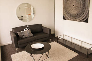 Guilfoyle Apartments - New Castle Holiday 21