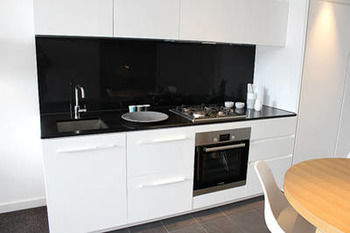 Guilfoyle Apartments - New Castle Holiday 22