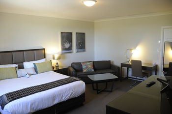 Riverside Oaks Golf Resort - New Castle Holiday 14