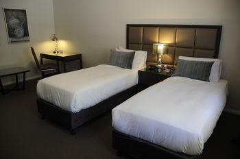 Riverside Oaks Golf Resort - New Castle Holiday 16