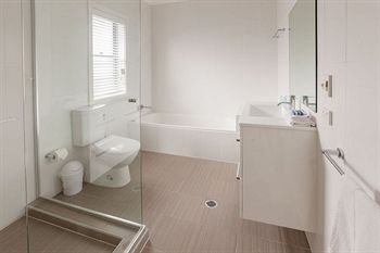 Everton Apartments - New Castle Holiday 2