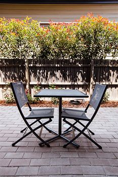 Everton Apartments - New Castle Holiday 18