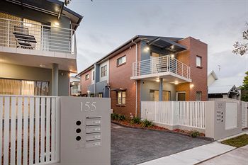 Everton Apartments - New Castle Holiday 36