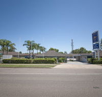 Colonial Terrace Motor Inn - New Castle Holiday