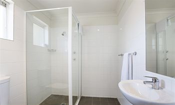 Colyton Hotel - New Castle Holiday 1