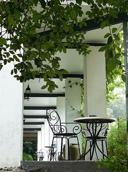 Brentwood Accommodation - New Castle Holiday 5