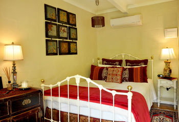 Brentwood Accommodation - New Castle Holiday 26