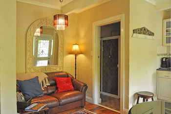 Brentwood Accommodation - New Castle Holiday 27