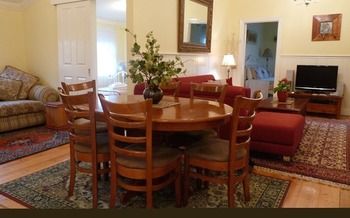 Brentwood Accommodation - New Castle Holiday 34