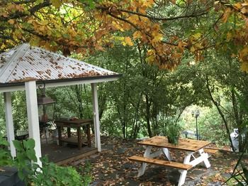 Brentwood Accommodation - New Castle Holiday 40