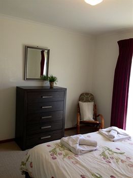 Australian Home Away @ East Doncaster George - New Castle Holiday 4