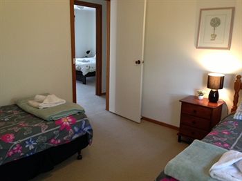 Australian Home Away @ East Doncaster George - New Castle Holiday 5