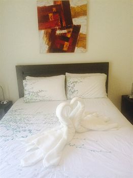 Australian Home Away @ East Doncaster George - New Castle Holiday 6