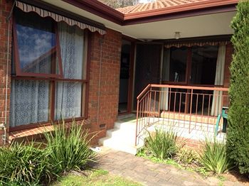 Australian Home Away @ East Doncaster George - New Castle Holiday 8