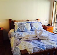 Australian Home Away  East Doncaster Andersons Creek 1 - New Castle Holiday