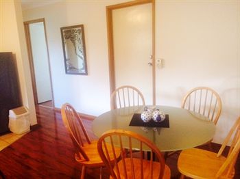Australian Home Away @ East Doncaster Andersons Creek 1 - New Castle Holiday 10