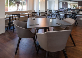 Quality Hotel CKS Sydney Airport - New Castle Holiday 4