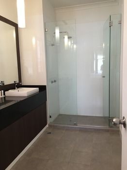 Quality Hotel CKS Sydney Airport - New Castle Holiday 10