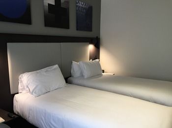 Quality Hotel CKS Sydney Airport - New Castle Holiday 14