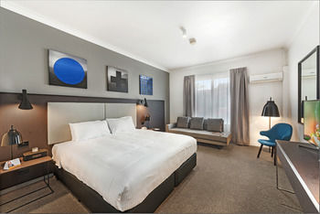 Quality Hotel CKS Sydney Airport - New Castle Holiday 22
