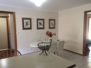 Australian Home Away @ Doncaster Andersons Creek 2 - New Castle Holiday 8